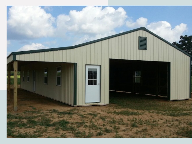 Строительство конюшен в Благовещенске